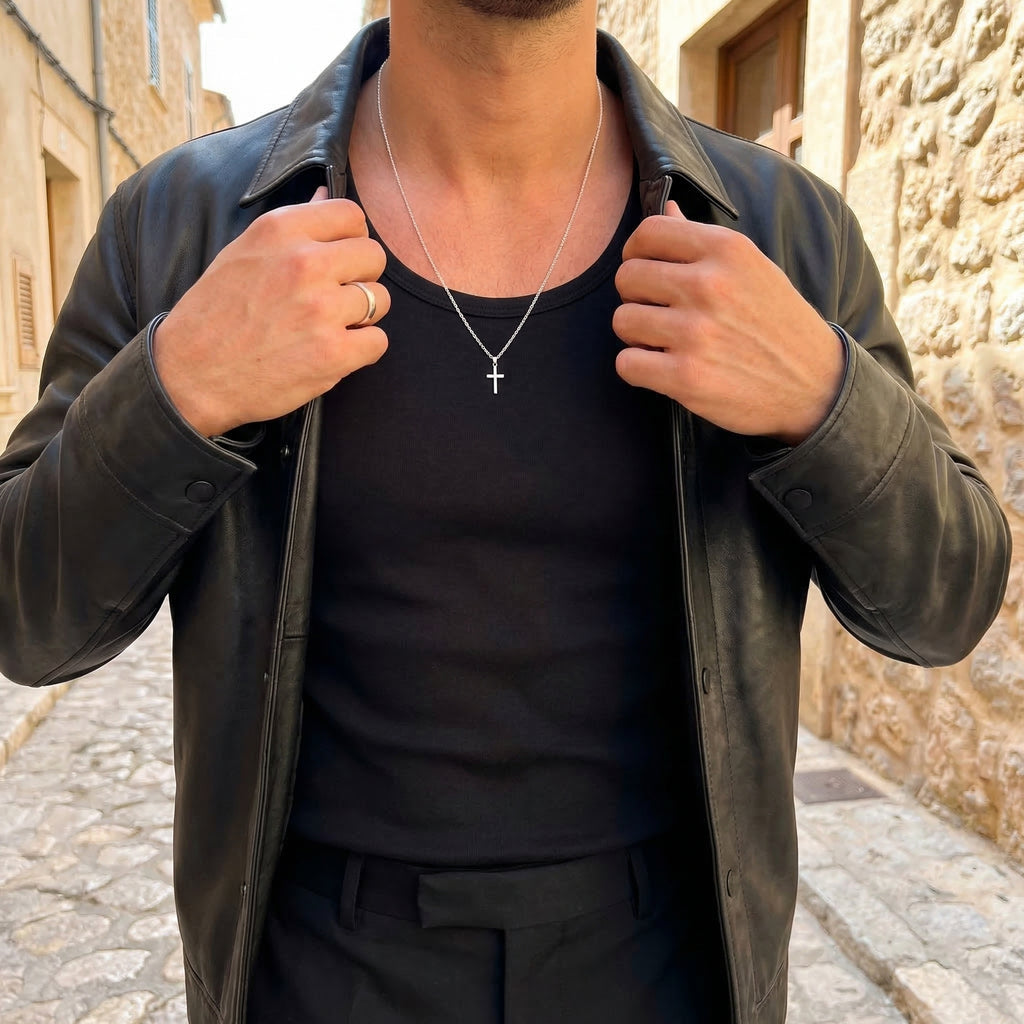 Crux Divinum — Colgante Cruz Cristiana para Hombre
