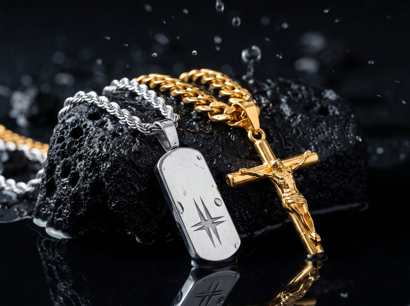 Detalle macro acero inoxidable 316L con baño de oro 18k, joyería ORÍGENES